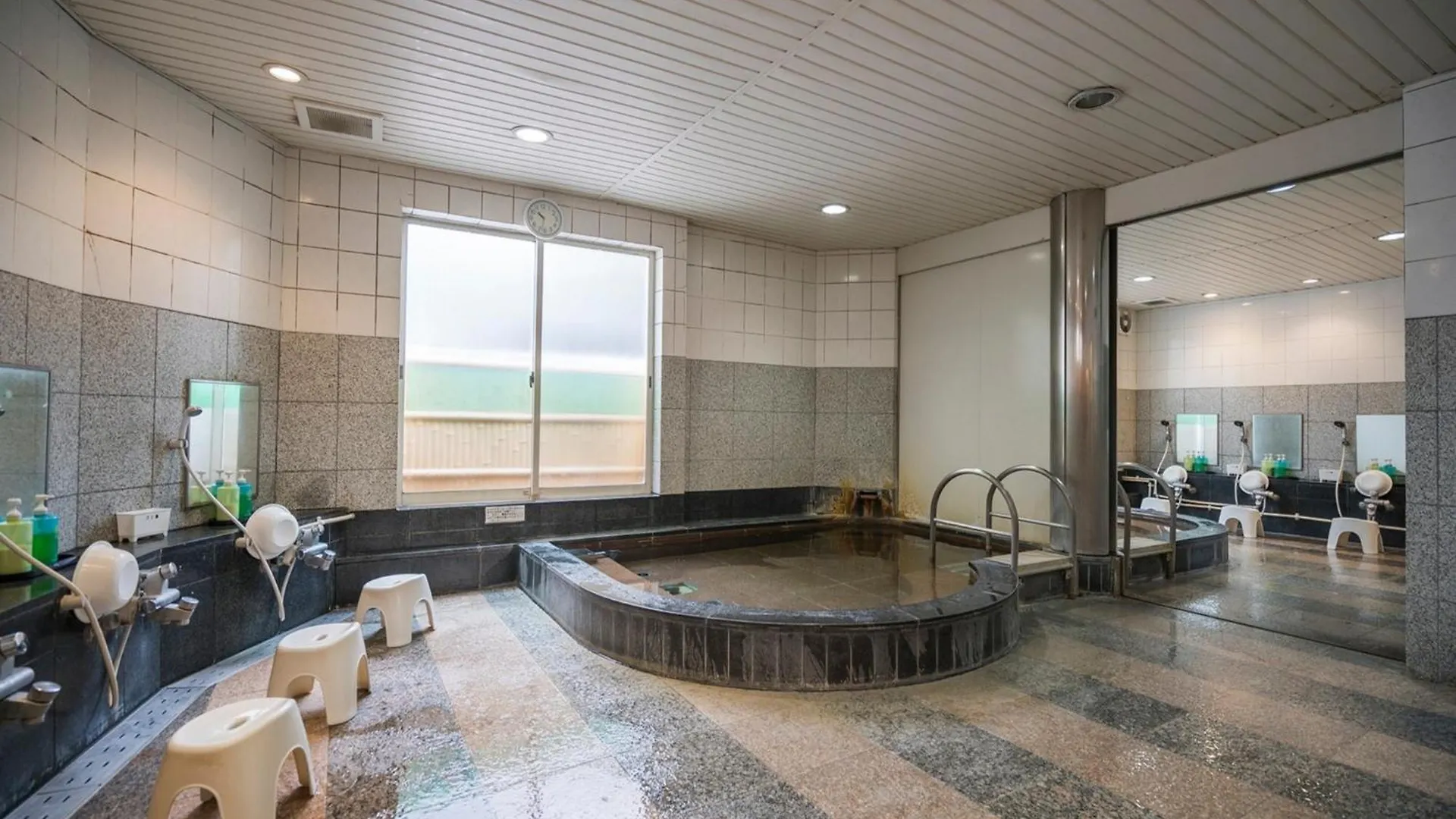 Minami Fukuoka Green Hotel - Vacation Stay 42017V 0*, פוקואוקה